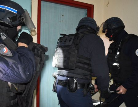 Paris et Essonne: près de deux tonnes de résine de cannabis saisies, une dizaine d’interpellations