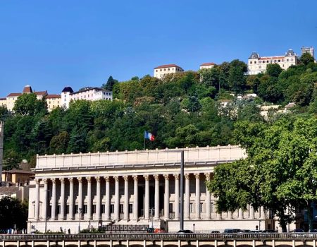 Lyon : 18 ans de réclusion pour un ex-opérateur du Samu, reconnu coupable de viols et d’agressions sexuelles sur mineurs