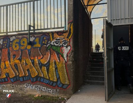 Vénissieux : 11 kilos de stupéfiants saisis dans un appartement, un homme interpellé